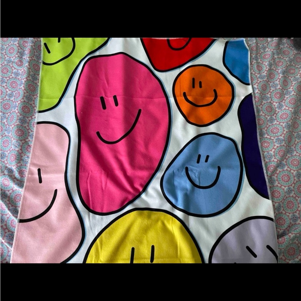 beach towel - Picture 2 of 4